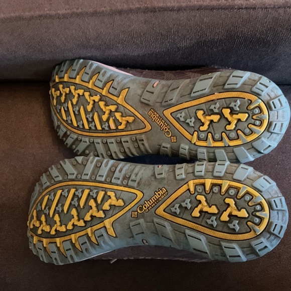 Columbia Waterproof Hiking Shoes Size 8 - Picture 6 of 8